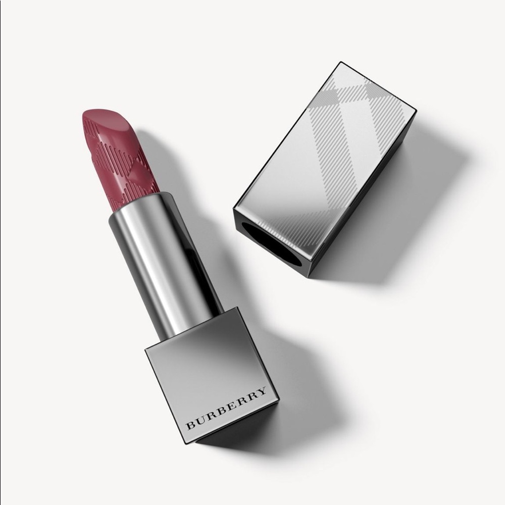 Burberry  kisses Lipstick